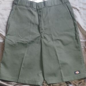 Dickies Men's Dark Olive Green Flat-Front Shorts